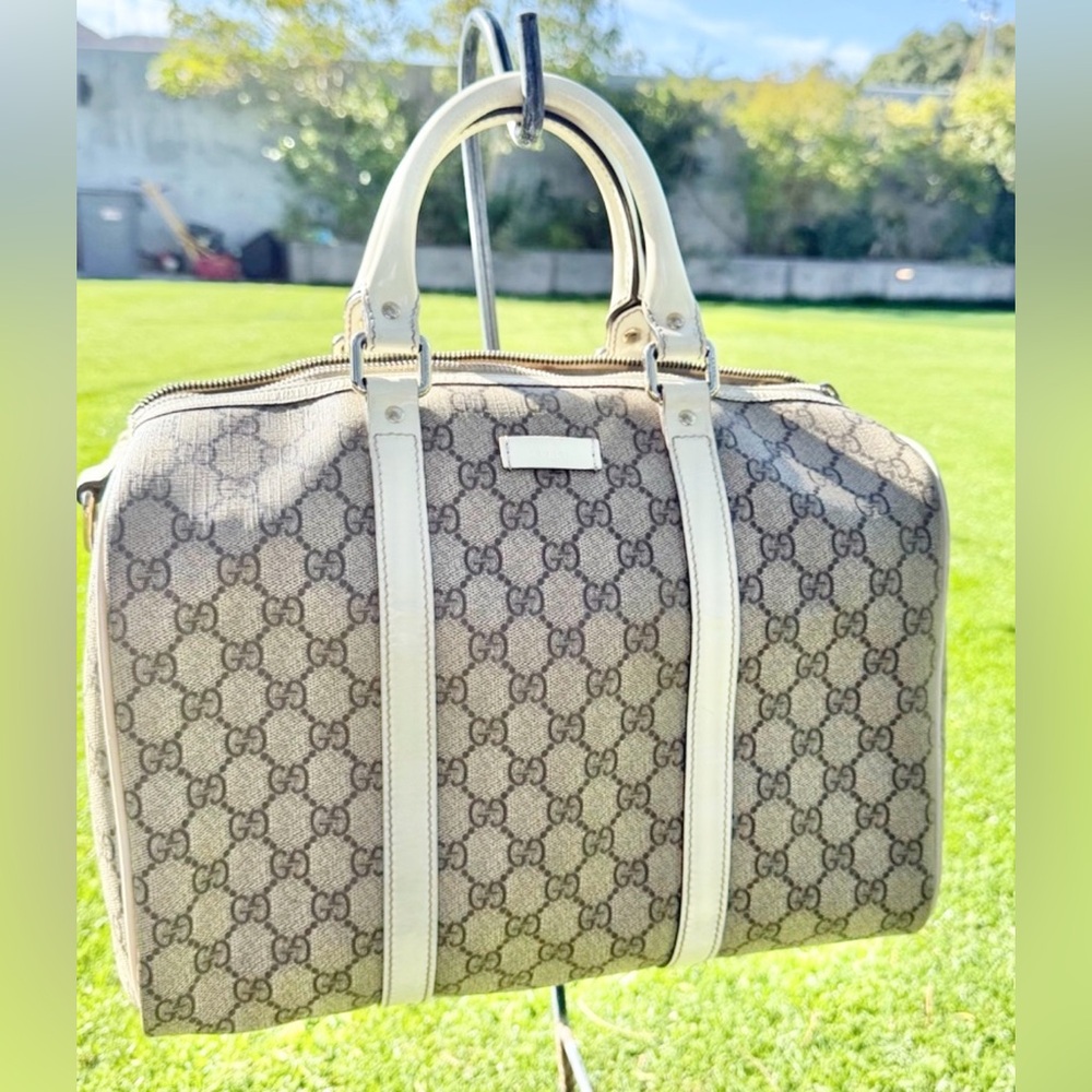 Gucci Canvas Bag with Cream and Navy Accents AUTHENTIC